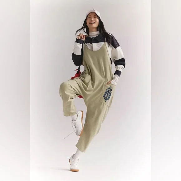 NWT- FP Movement Hot Shot Logo Onesie - Picture 1 of 2